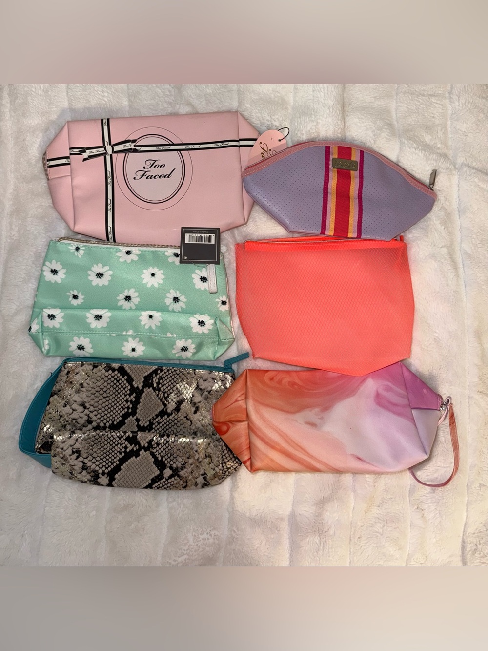 Cosmetic bags